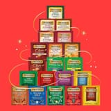 Twinings Brew Joy Together Teehüllen in Weihnachtsbaumform gestapelt