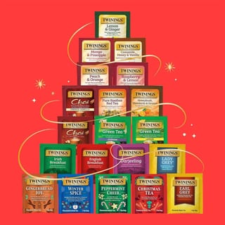 Twinings Brew Joy Together Teehüllen in Weihnachtsbaumform gestapelt